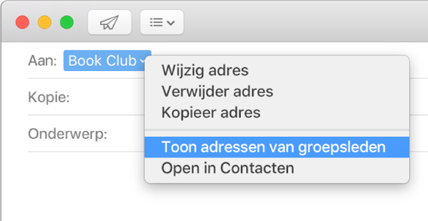 Een e-mail met een groep in het veld 'Aan' en het venstermenu met het commando 'Toon adressen van groepsleden'.