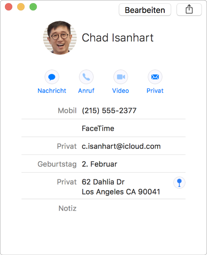 Das Fenster der App „Kontakte“ mit der Taste „Karte“ neben der Adresse