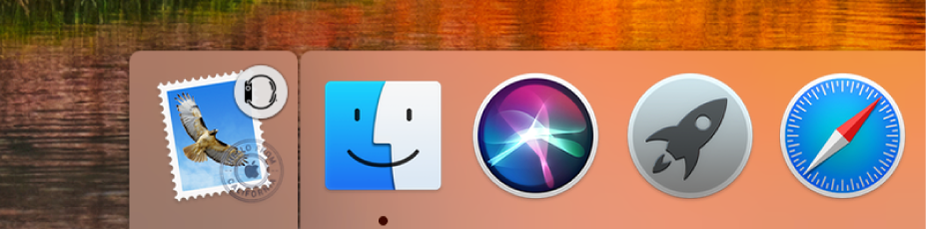 El ícono Handoff de una app desde el Apple Watch en el lado izquierdo del Dock.