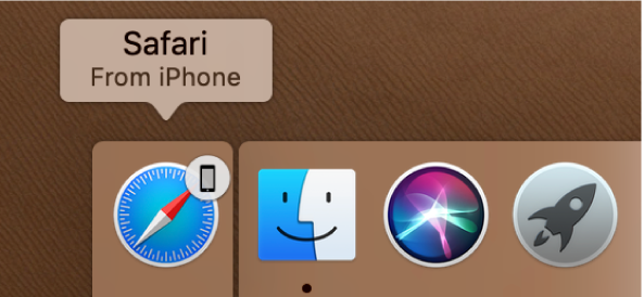 Dock’un sol tarafında iPhone’dan bir uygulamanın Handoff simgesi.