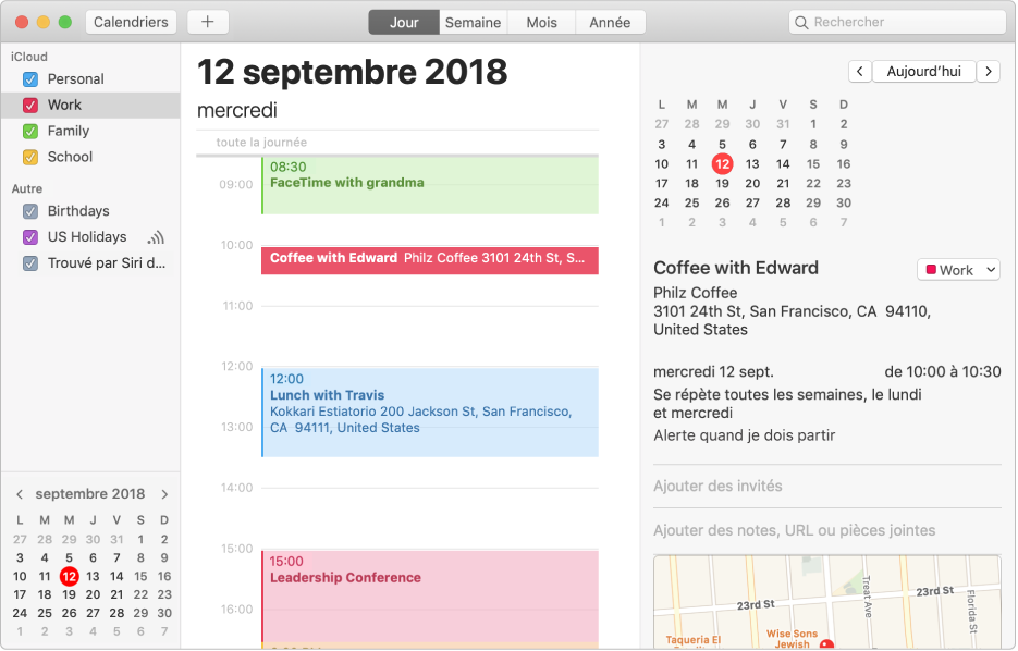 Une fenêtre Calendrier en présentation Journée affichant dans la barre latérale des calendriers personnels, professionnels et familiaux auxquels est appliqué un code couleur sous l’en-tête du compte iCloud, et un autre calendrier sous l’en-tête du compte Exchange.