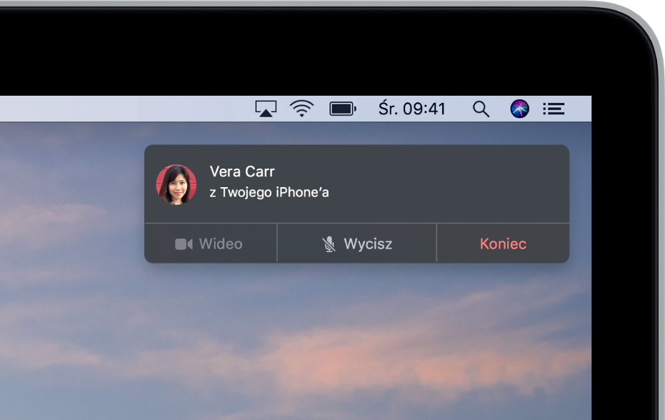 Powiadomienie w prawym górnym rogu ekranu Maca, pokazujące połączenie przychodzące z iPhone'a.