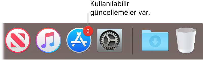 Kullanılabilir uygulama güncellemelerinin sayısını gösteren bir işaretle Dock’ta App Store.