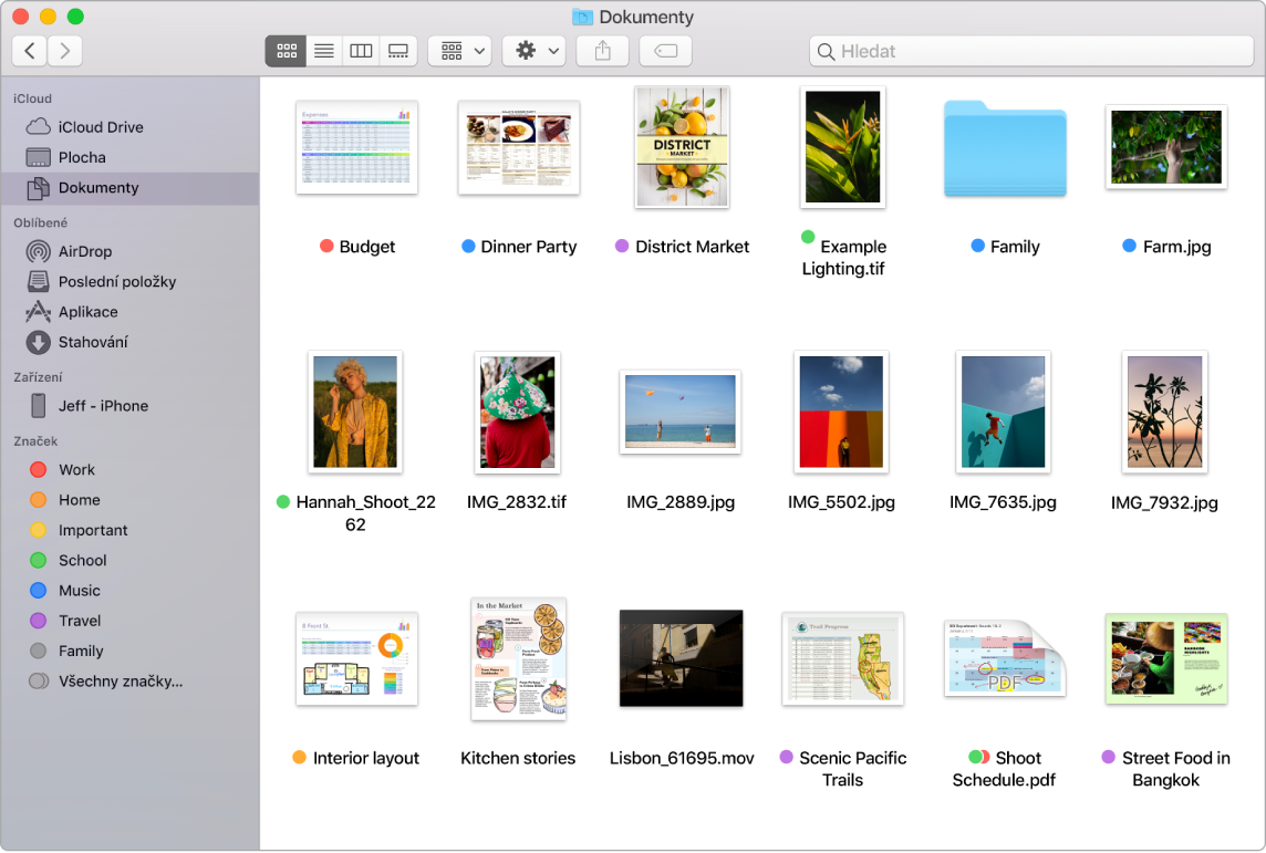 Otevřené okno Finderu, v němž se zobrazují soubory a složky jako ikony