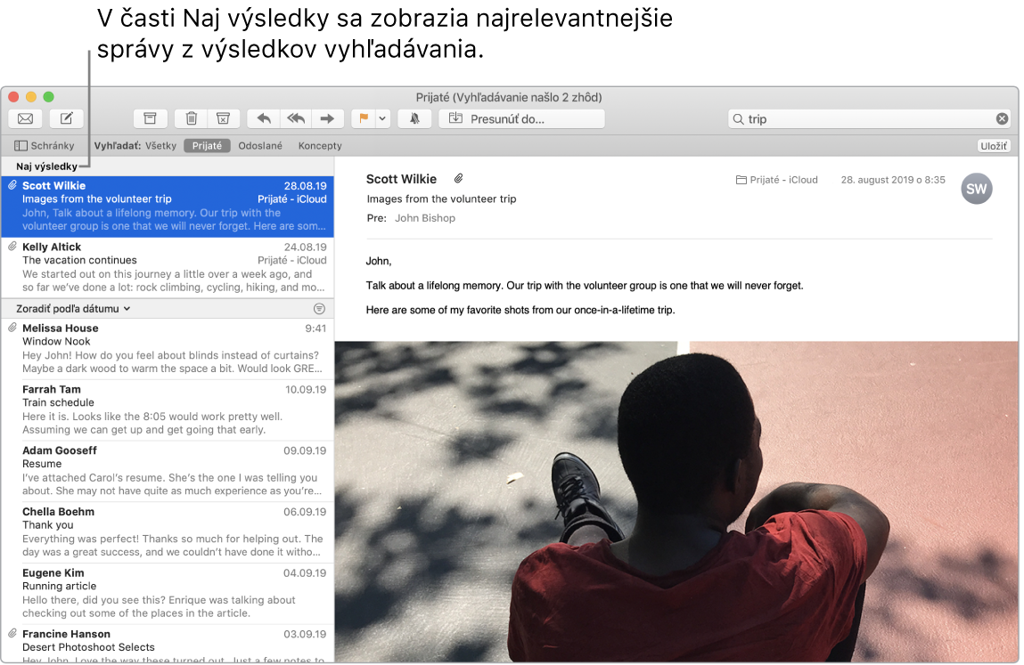 Okno aplikácie Mail zobrazujúce najlepšie výsledky na začiatku zoznamu, za ktorými nasledujú ďalšie výsledky.