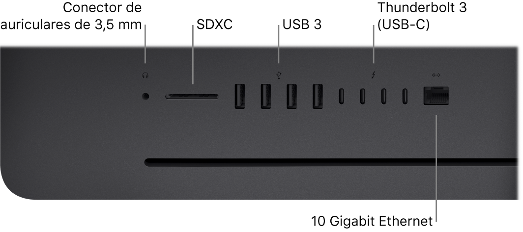 Un iMac Pro con el conector para auriculares de 3,5 mm, la ranura SDXC, los puertos USB 3, los puertos Thunderbolt 3 (USB-C) y el puerto Ethernet (RJ-45).