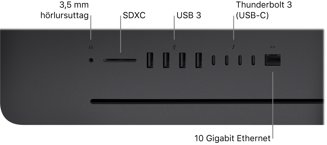 En iMac Pro med ett 3,5 mm hörlursuttag, SDXC-kortplats, USB 3-portar, Thunderbolt 3(USB-C)-portar och Ethernet (RJ-45)-port.