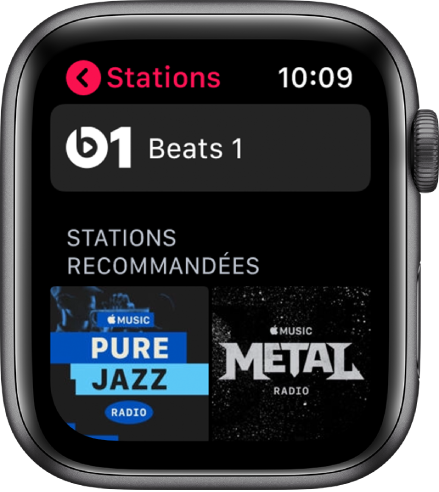 L’écran Radio affichant la radio Beats 1 en haut et deux stations recommandées en dessous.