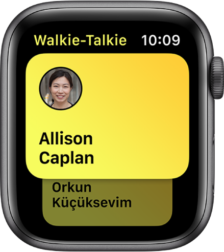 Walkie-Talkie ekrāns, kurā norādīta kontaktpersona.