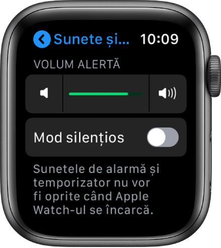 Configurările Sunete și răspuns haptic pe Apple Watch, cu glisorul Volum alarmă sus și butonul mod Silențios dedesubt.