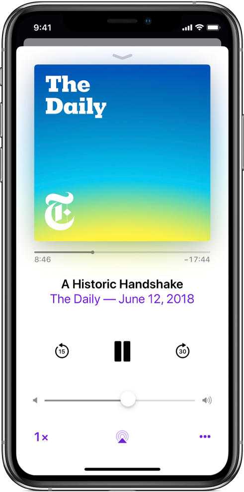 Бутоните за управление на възпроизвеждането в екрана Now Playing (В момента се възпроизвежда). Под корицата на подкаста изтеглете плъзгача за позиция, за да се върнете назад или да преминете напред. Под заглавието на епизода има бутони за връщане назад, възпроизвеждане или пауза и за бързо преминаване напред. Под тях е бутонът за силата на звука. В долния ляв ъгъл е бутонът за промяна на скоростта на възпроизвеждане. В долния десен ъгъл е бутонът More (Още).
