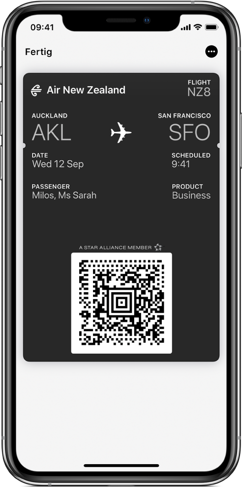 Eine Bordkarte in der App „Wallet“ mit den Angaben zum Flug und dem QR-Code unten.