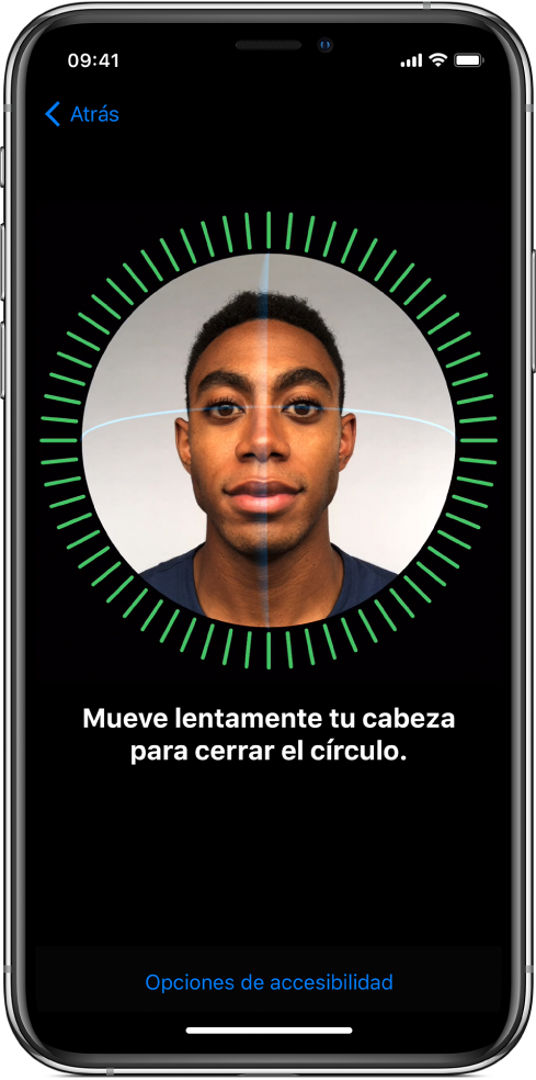La pantalla de configuración del reconocimiento de Face ID. Se muestra una cara en la pantalla, adentro de un círculo. Un texto debajo te pide que muevas la cabeza lentamente para completar el círculo.