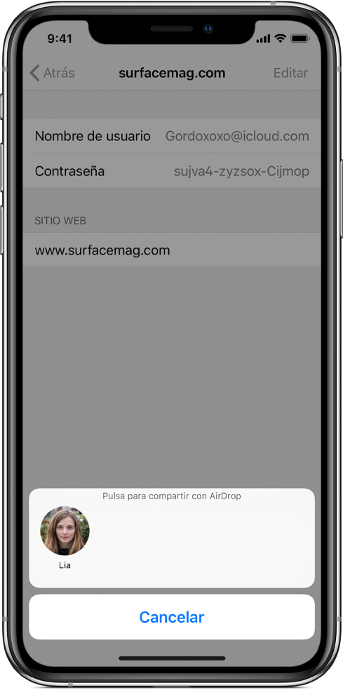 Pantalla de cuenta de un sitio web. En la parte inferior de la pantalla, un botón muestra una foto de Lia con la instrucción “Pulsa para compartir con AirDrop”.