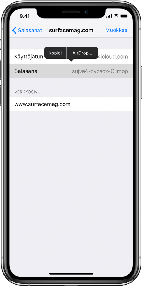 Verkkosivun tilinäkymä. Salasanaosio on valittuna, ja sen yläpuolella näkyy valikko, jossa ovat kohteet Kopioi ja AirDrop.