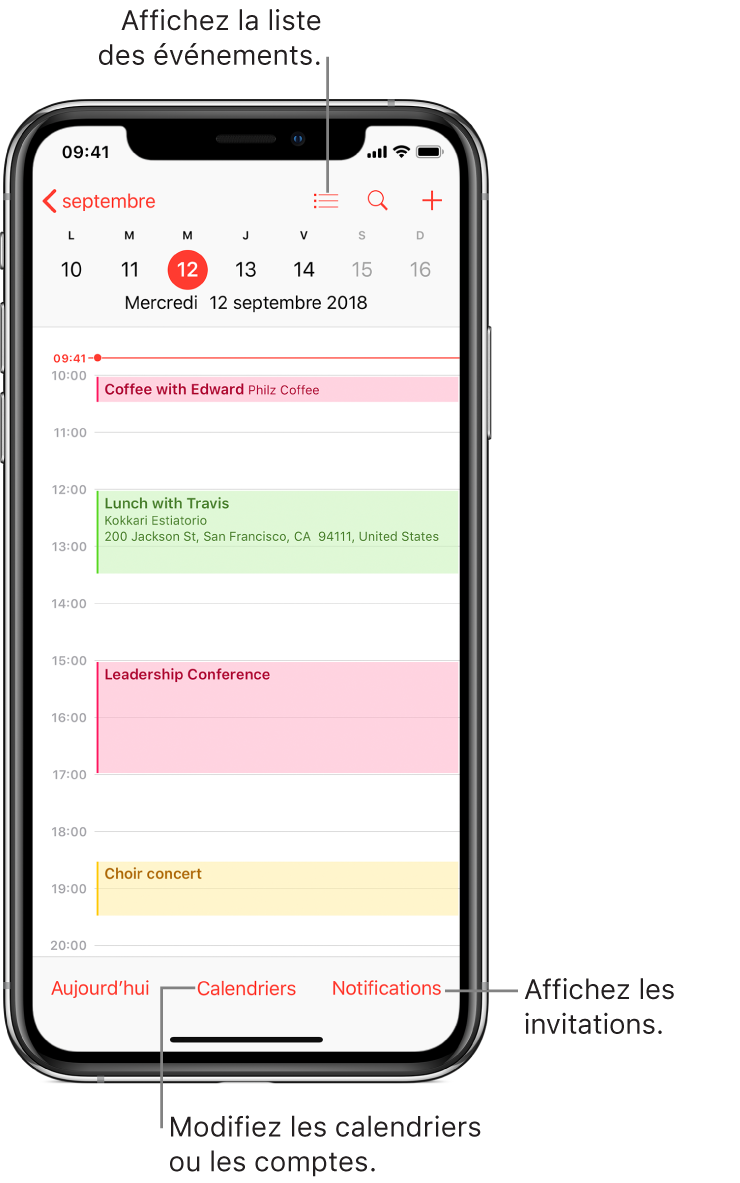 Un calendrier en présentation par jour montrant les événements du jour. Touchez le bouton Calendriers en bas de l’écran pour changer de compte de calendrier. Touchez le bouton Notifications en bas à droite pour afficher les invitations.