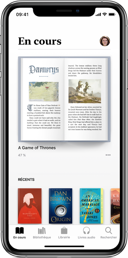 L’écran « En cours » dans l’app Livres. En bas de l’écran se trouvent, de gauche à droite, les onglets En cours, Bibliothèque, Librairie, Livres audio et Rechercher.