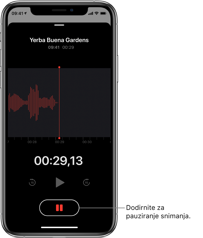 Zaslon Diktafon prikazuje snimku koja nastaje, s aktivnom tipkom Pauza i zatamnjenim kontrolama za reprodukciju, preskakanje unaprijed 15 sekundi i preskakanje unatrag 15 sekundi. Glavni dio zaslona prikazuje oblik vala snimke koja nastaje, zajedno s indikatorom vremena.