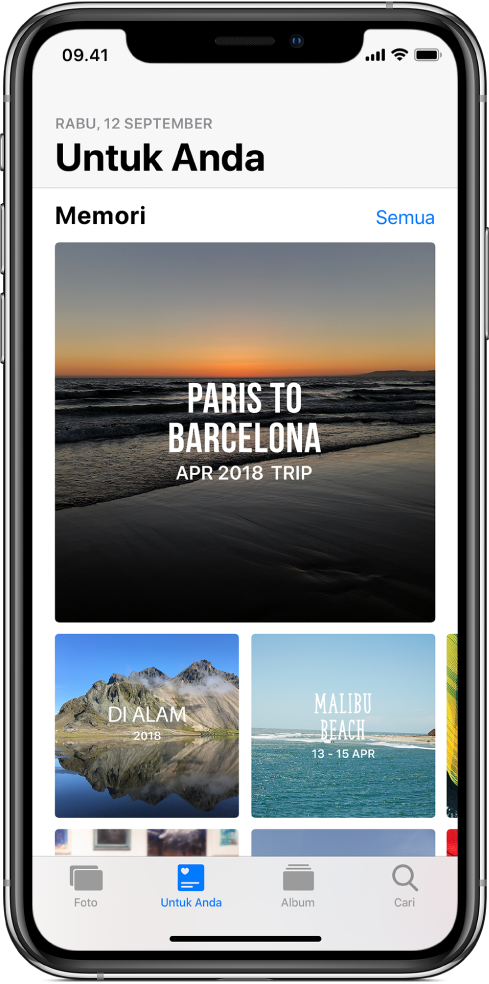 Tab Untuk Anda dipenuhi dengan koleksi memori yang berbeda. Setiap memori memiliki foto sampul, judul, dan subjudul. Di bawah header Untuk Anda di kanan atas terdapat tombol Lihat Semua, yang menampilkan semua memori Anda.