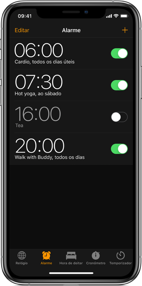 O separador Alarme a mostrar quatro alarmes definidos para várias horas.