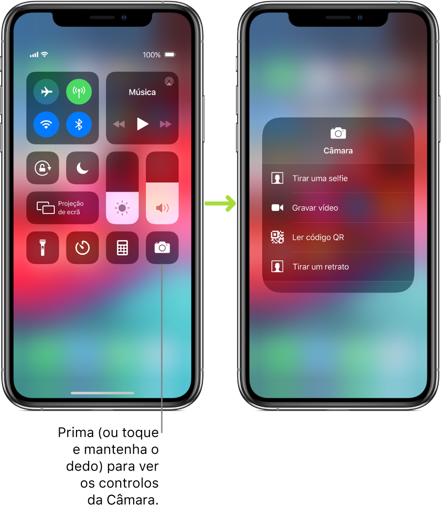 Dois ecrãs da central de controlo lado a lado; o que se encontra à esquerda mostra os controlos do modo de voo, dados móveis, Wi-Fi e Bluetooth no grupo da parte superior esquerda e apresenta uma indicação para premir (ou tocar e manter o dedo) a Câmara para ver os controlos da Câmara. O ecrã à direita mostra opções adicionais para a Câmara: “Tirar uma selfie”, “Gravar um vídeo”, “Ler códigos QR” e “Tirar fotografia”.