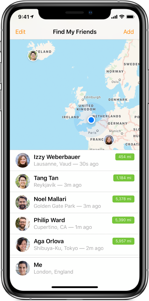 Zaslon Find My Friends, ki v zgornji polovici zaslona prikazuje zemljevid z lokacijami vaših prijateljev, v spodnji polovici zaslona pa prikazuje seznam z imeni vaših prijateljev, njihove lokacije in njihovo oddaljenost od vas.