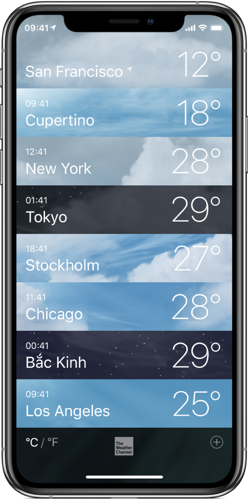 Danh sách thành phố đang hiển thị thời gian và nhiệt độ hiện tại cho từng thành phố.