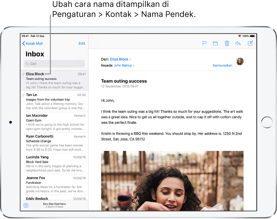 Pratinjau email di Inbox menampilkan nama pengirim, hari pengiriman email, baris subjek, dan dua baris pertama dari email.