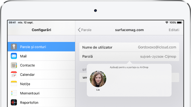 Ecranul Parole și conturi pentru un site web. Butonul de sub câmpul parolei afișează poza contactului Lia, sub instrucțiunea “Apăsați pentru a partaja cu AirDrop”.