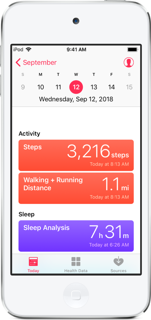 Obrazovka Dnes v aplikaci Zdraví s počtem kroků, které jste dnes udělali, a s ušlou a uběhnutou vzdáleností