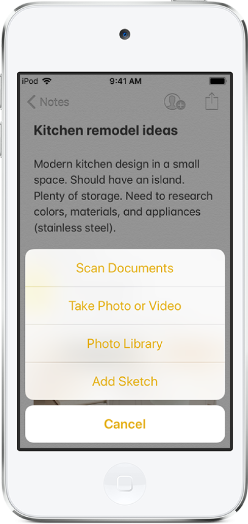 삽입 메뉴가 있는 메모에 도큐멘트 스캔하기, 사진 또는 비디오 찍기, 사진 보관함 또는 스케치 추가 선택이 나타남.