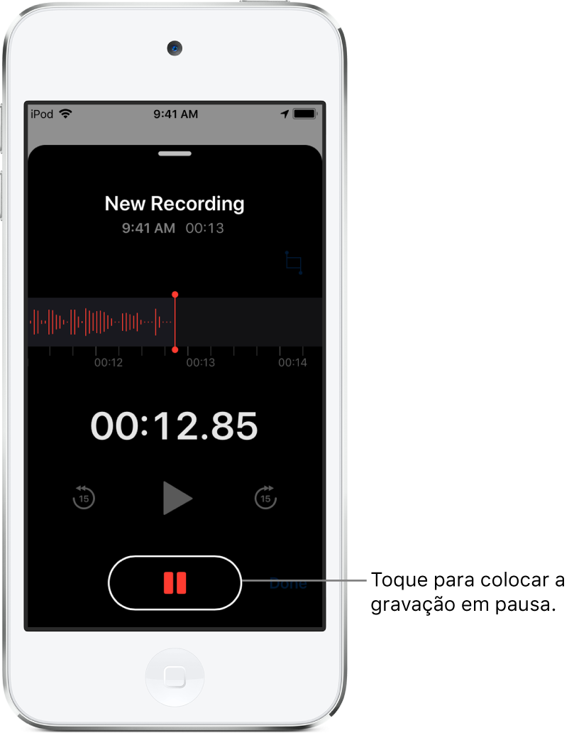 O ecrã de Dictafone a mostrar uma gravação em curso, com o botão Pausa ativo e os controlos esbatidos de reprodução, avançar 15 segundos e recuar 15 segundos. A parte principal do ecrã mostra uma forma de onda da gravação que está em curso, juntamente com um indicador de tempo.