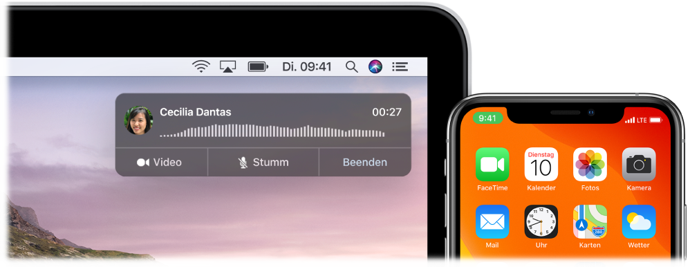 Mac-Bildschirm, auf dem ein Fenster mit der Mitteilung über einen Anruf oben rechts zu sehen ist, und ein iPhone, auf dem angezeigt wird, dass gerade über den Mac telefoniert wird.
