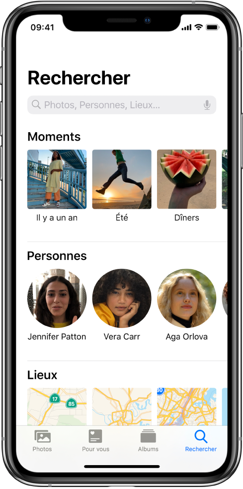 L’onglet Rechercher proposant des suggestions de Moments, Personnes et Lieux. Le champ de recherche se trouve en haut.