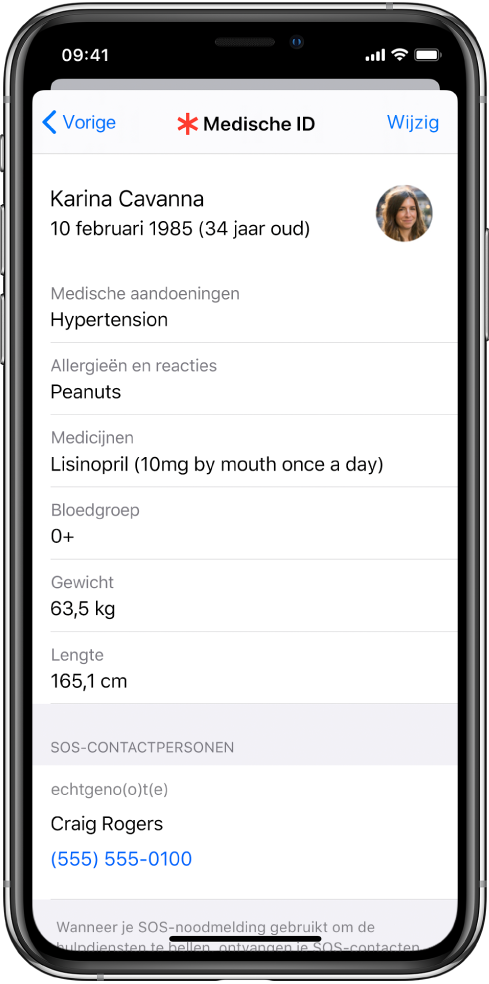 Een scherm van je medische ID met gegevens zoals geboortedatum, medische aandoeningen, medicatie en een contact voor noodgevallen.