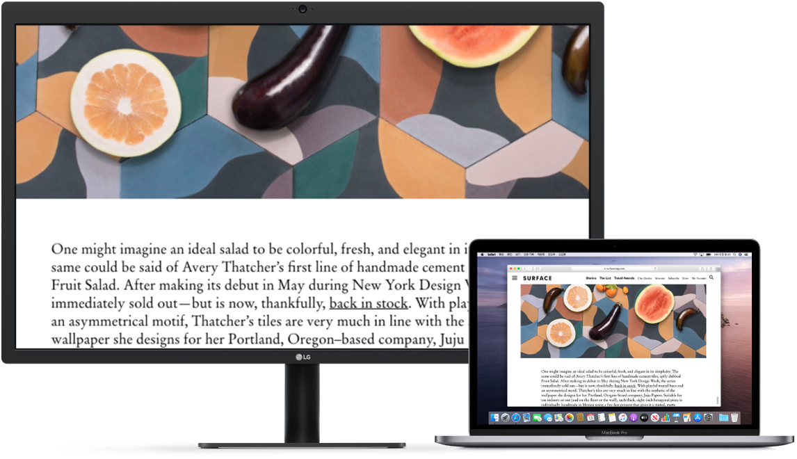 디스플레이 확대/축소가 데스크탑 화면에 활성화되어 있고, MacBook Pro의 화면 크기는 그대로 고정되어 있음.