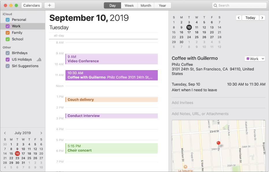 Een Agenda-venster in de dagweergave met een privé-, werk-, gezins- en schoolagenda in verschillende kleuren in de navigatiekolom onder de iCloud-account.