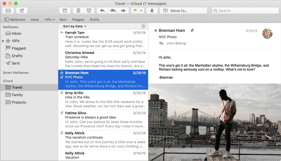 Sidepanelet i Mail-vinduet som viser flere postkasser som tilhører en iCloud-konto.