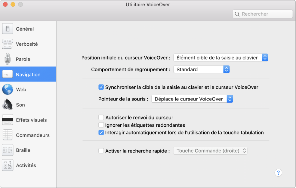 Fenêtre Utilitaire VoiceOver. La catégorie Navigation est sélectionnée dans la barre latérale située à gauche et les options correspondantes apparaissent sur le côté droit. Un bouton Aide apparaît dans le coin inférieur droit de la fenêtre pour afficher l’aide en ligne VoiceOver concernant les options.