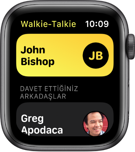 En üst tarafta bir kişiyi ve en altta davet ettiğiniz bir arkadaşı gösteren Walkie-Talkie ekranı.