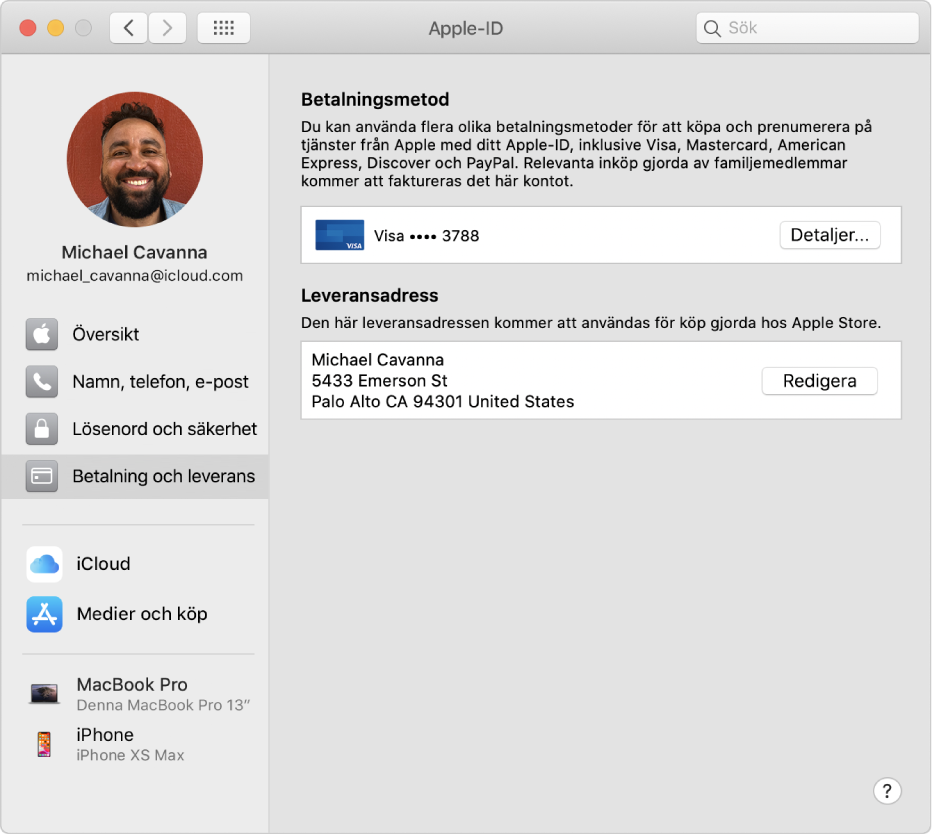 Inställningspanelen Apple-ID med ett sidofält med olika typer av kontoalternativ som du kan använda och inställningspanelen Betalning och leverans för ett befintligt konto.