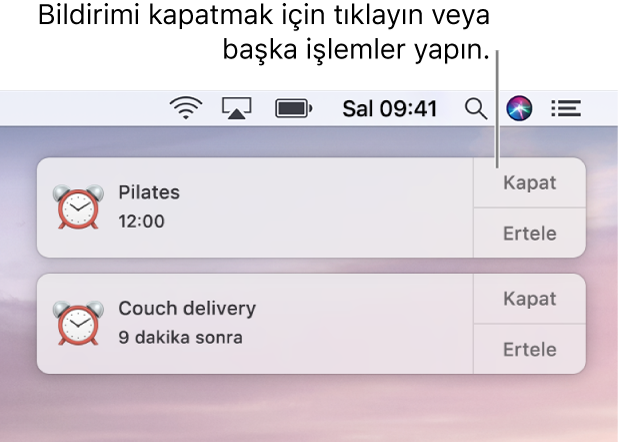 Ekranın sağ üst köşesinde Takvim uygulamasından gelen bildirimler.