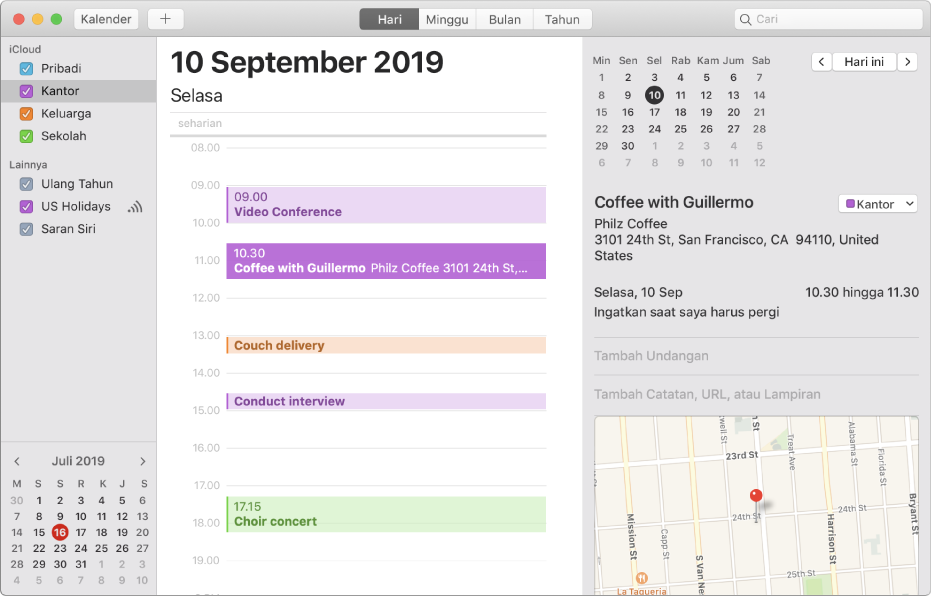 Jendela Kalender dalam tampilan Hari menampilkan kalender pribadi, kantor, keluarga, dan sekolah yang diberi kode warna di bar samping di bawah heading akun iCloud.