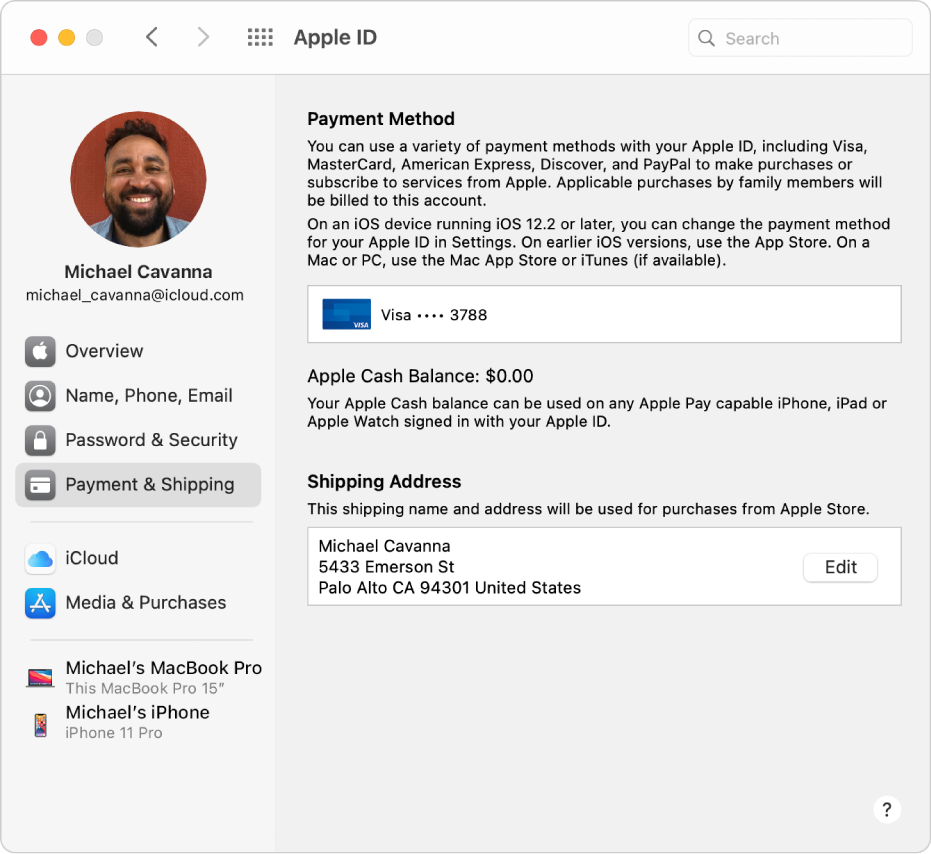 Het paneel 'Apple ID' in Systeemvoorkeuren, met een navigatiekolom met daarin verschillende typen accountopties die je kunt gebruiken, en het voorkeurenpaneel 'Betaling en bezorging' voor een bestaande account.