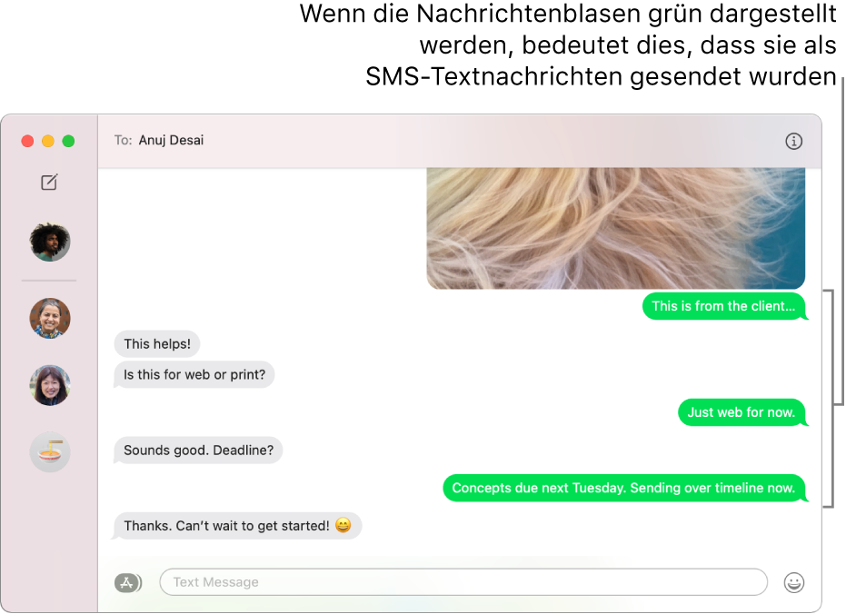 Das Fenster „Nachrichten“ mit einer Liste von Konversationen in der Seitenleiste links und einer Konversation im Bereich rechts. Die Sprechblasen der Nachrichten sind grün, um zu zeigen, dass sie als SMS-Textnachrichten gesendet wurden.