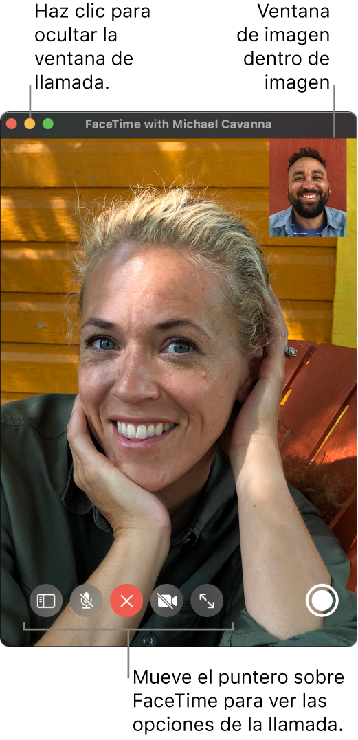 Mueve el puntero sobre la ventana de FaceTime para ver las opciones de llamada, como Barra lateral, Silenciar, Finalizar, Desactivar video, Pantalla completa y Live Photo. Haz clic en el botón central en la esquina superior izquierda para ocultar la ventana de la llamada. La ventana de PIP aparece en la esquina superior derecha.