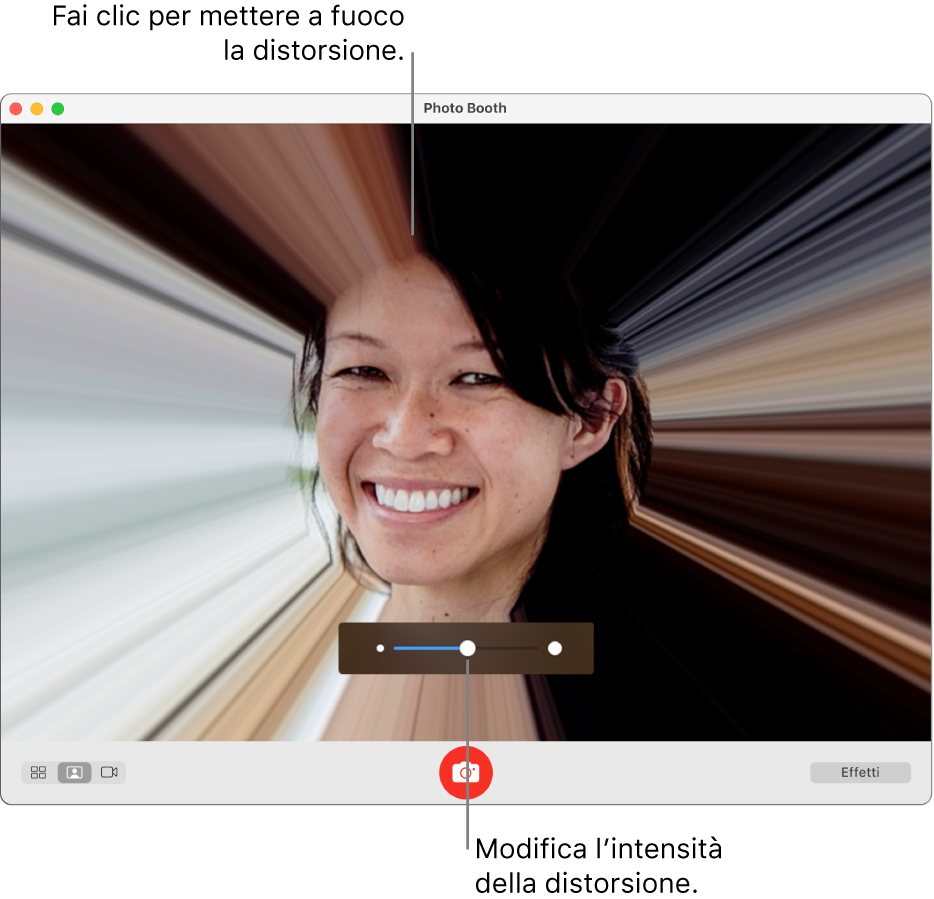 La finestra di Photo Booth con l’anteprima dell'effetto distorsione e il cursore per regolare l'effetto di distorsione.