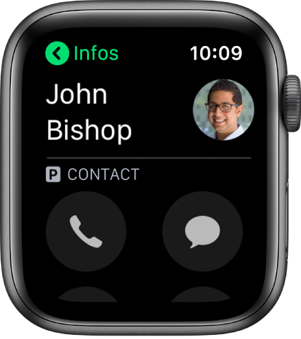 Un écran de Téléphone qui affiche un contact avec les boutons Appel et Message.