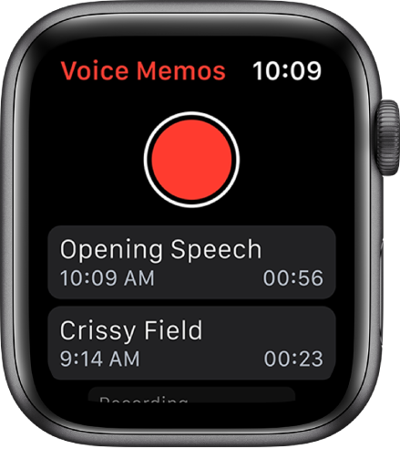 „Apple Watch“, kuriame rodomas „Voice Memos“ ekranas. Viršuje rodomas raudonas įrašymo mygtukas. Žemiau rodomi du įrašyti priminimai. Rodomas jų įrašymo laikas ir trukmė.