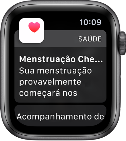 Apple Watch mostrando uma tela de previsão de ciclo que diz “Próxima menstruação. Sua próxima menstruação provavelmente começará em 7 dias”. O botão “Abrir Acompanhamento de Ciclo” aparece na parte inferior.